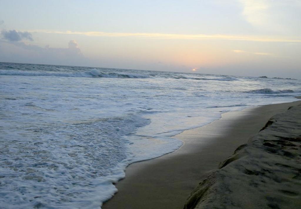 Avenra Beach Хиккадува Экстерьер фото