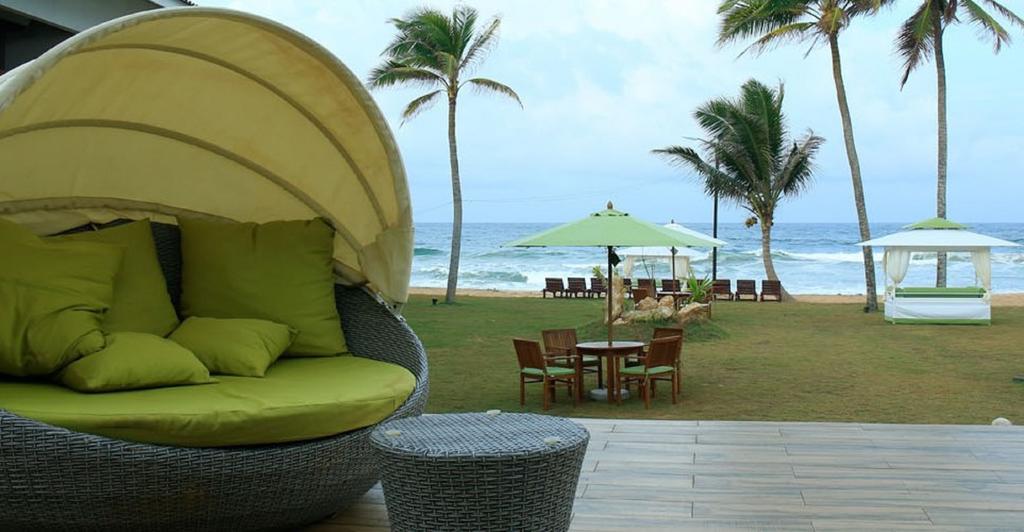 Avenra Beach Хиккадува Экстерьер фото
