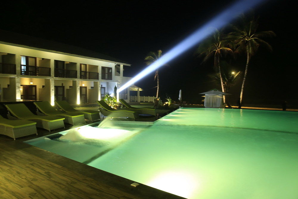 Avenra Beach Хиккадува Экстерьер фото